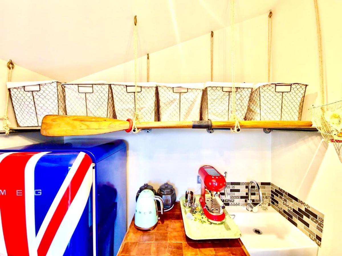 Glamping In Luxury At Little Lytelton Boatique House Apartment Lyttelton Bagian luar foto